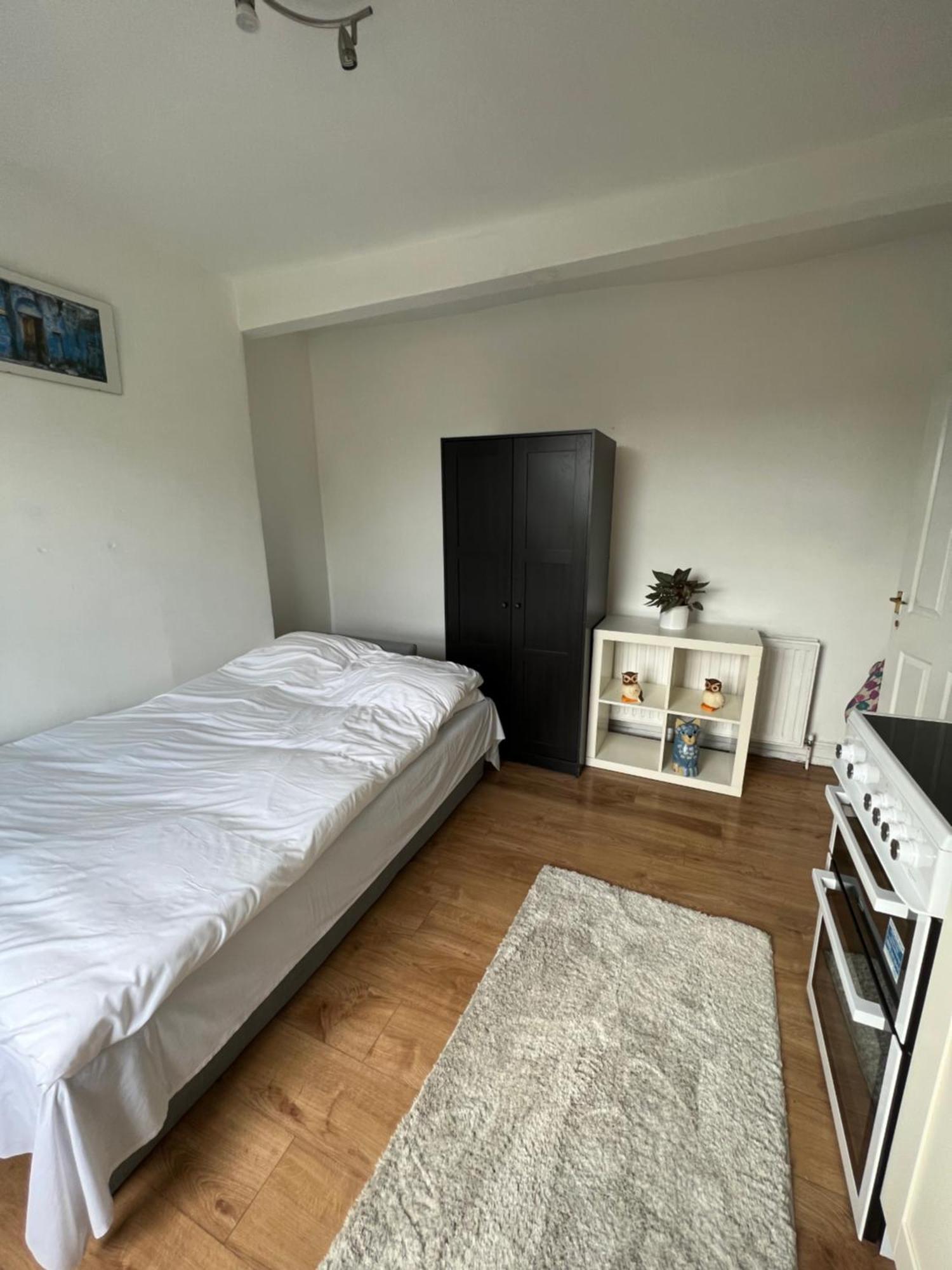 Gazde/Camere de închiriat Islington Londra
